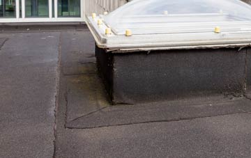 disadvantages of Outlane flat roofs